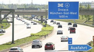 Link to Photo | May, spring, motor car, private transport, Munich, Germany, autobahn in Germany, Europe, Southern Germany, 2025, day, Munich Metropolitan Region, Bavaria