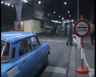 Link to Video | occurrence, November, autumn, historical event, crowd, German Democratic Republic, Eastern Bloc, color, standard-definition television, people, Revolutions of 1989, Peaceful Revolution, Berlin Wall, West Berlin, East Berlin, German reunification, Die Wende and Peaceful Revolution, fall of the Berlin Wall, West Germany, Cold War, eastern Germany