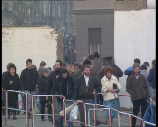 Link to Video | November, autumn, historical event, German Democratic Republic, Eastern Bloc, color, standard-definition television, Revolutions of 1989, Peaceful Revolution, Berlin Wall, West Berlin, East Berlin, Die Wende and Peaceful Revolution, fall of the Berlin Wall, West Germany, Cold War, eastern Germany