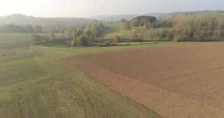 Link zum Video | Landschaft, Saarland, Herbst, ländlicher Raum, Deutschland, Luftaufnahme, Hochland