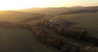 Link zum Video | Landschaft, Saarland, Herbst, ländlicher Raum, Deutschland, Luftaufnahme, Hochland