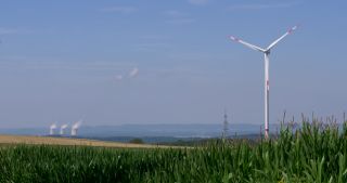 Link zum Video | Landschaft, Saarland, erneuerbare Energie, Sommer, Deutschland, Naturpark Saar-Hunsrück, Windenergieanlage, Windenergie, Windkraftanlage, Windenergie, Perl, Landkreis Merzig-Wadern