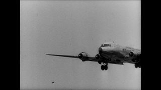 Link to Video | post–World War II era, Airbridge, airlift, blockade, black-and-white photography, Berlin, black and white