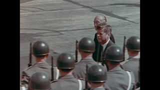 Link zum Video | Staatsbesuch von John F. Kennedy in der Bundesrepublik Deutschland im Jahr 1963, Deutschland, Farbe, 1963, Staatsoberhaupt, Bundesrepublik Deutschland bis 1990, Farbfilm, John F. Kennedy