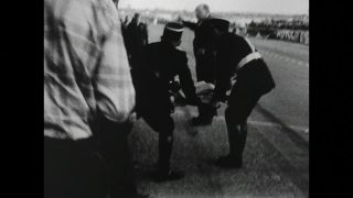 Link zum Video | Frankreich, 1955, 24-Stunden-Rennen von Le Mans, Autorennen, Schwarzweiß