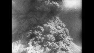 Link to Video | volcanic ash, smoke, natural phenomenon, Italy, Mount Vesuvius, 1944, volcanic eruption, black and white