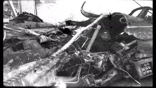 Link zum Video | Pearl Harbor, Marinestützpunkt, historisches Ereignis, Pazifikkrieg, Hafen, Kriegsschiff, Zweiter Weltkrieg, 1941 in den Vereinigten Staaten von Amerika, Marine, Militär, Luftkrieg, Angriff auf Pearl Harbor