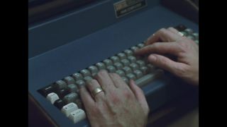 Link zum Video | Farbe, Fortschritt, Vernetzung, Computer, technischer Fortschritt