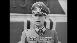 Link to Video | right-wing extremist, 20 July plot, military uniform, Line-up, Wehrmacht, Iron Cross, private, Knight's Cross of the Iron Cross, military officer, sound on tape, far-right, World War II, soldier, Third Reich, 1944, Otto Ernst Remer, Berlin, Nazi Germany, black and white, oration