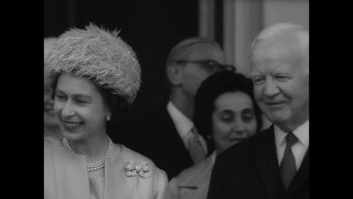 Link zum Video | Ereignis, historisches Ereignis, Deutschland, Staatsbesuch, 1. Mai, 1965, Hauptstadt, Bonn, Persönlichkeit, Schwarzweiß, Elisabeth II.