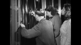 Link to Video | social equality, Gleichstellung, job training, vocational school, emancipation, woman, Arbeitswelt im Wandel – wie muss der Sozialstaat reformiert werden?, Arbeitsbedingung, women in the workforce