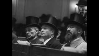 Link to Video | Munich, believer, Germany, 1937, Synagoge an der Reichenbachstraße München, synagogue, Judaism
