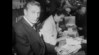 Link to Video | United States of America, Hollywood, Los Angeles, California