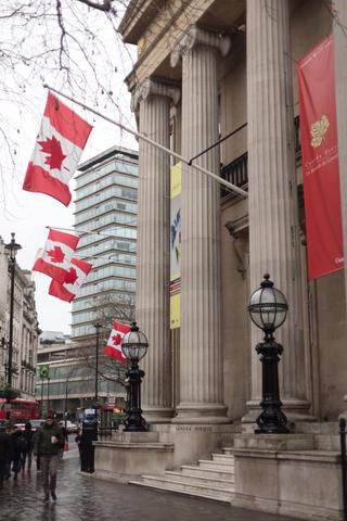 Link to Photo | photograph, United Kingdom, color, Great Britain, London