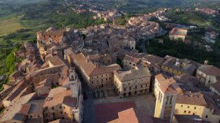 Link to Video | tourist destination, Tuscany, color, 4K resolution, Geographical region of Italy, tourism region, Italy, aerial shot, Renaissance, 2024, city, evening, Montepulciano