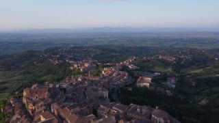 Link to Video | tourist destination, Tuscany, color, 4K resolution, Geographical region of Italy, tourism region, Italy, aerial shot, Renaissance, 2024, city, evening, Montepulciano