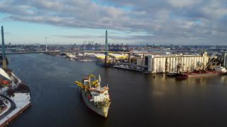 Link to Video | Hamburg, ship, footage, cargo shipping, big city, logistics, Germany, business activity, color, 4K resolution, port, Europe, aerial shot, 2024, day, freight transport, Hanseatic city, transport