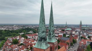 Link to Video | Schleswig-Holstein, November, autumn, big city, Germany, color, 4K resolution, Lübeck, Europe, aerial shot, 2024, city, Hanseatic city, cloud cover