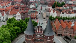 Link to Video | Schleswig-Holstein, November, autumn, big city, Germany, color, 4K resolution, Lübeck, Europe, aerial shot, 2024, city, Hanseatic city, cloud cover