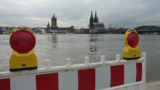 Link to Video | national waterways in Germany, North Rhine-Westphalia, waterway, Germany, Western Europe, Central Europe, high tide, Cologne, river, Europe, main stream, Rhine, natural disaster, flood