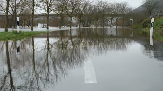 Link to Video | Rhineland-Palatinate, natural phenomenon, Moselle, Germany, flooded village, water, high tide, Mittelmosel, river, Naturkraft, natural disaster, flood