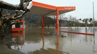 Link to Video | Rhineland-Palatinate, natural phenomenon, Moselle, Germany, flooded village, water, high tide, Mittelmosel, river, Naturkraft, natural disaster, flood