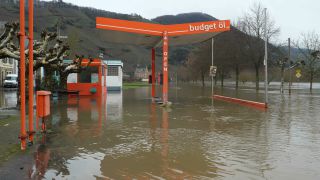 Link to Video | Rhineland-Palatinate, natural phenomenon, Moselle, Germany, flooded village, water, high tide, Mittelmosel, river, Naturkraft, natural disaster, flood
