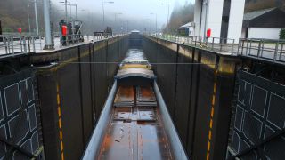 Link to Video | lock, cargo ship, Saarland, federated state of Germany, cargo shipping, Saar, maritime transport, Germany, river, inland navigation, Mettlach, Merzig-Wadern, riverboat, Schleuse Mettlach
