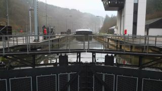 Link to Video | lock, cargo ship, Saarland, federated state of Germany, cargo shipping, Saar, maritime transport, Germany, river, inland navigation, Mettlach, Merzig-Wadern, riverboat, Schleuse Mettlach