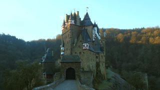 Link to Video | Rhineland-Palatinate, tourist destination, Eifel, Eltz Castle, castle, forest, nature, architectural structure