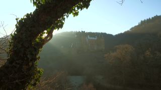 Link to Video | Rhineland-Palatinate, tourist destination, Eifel, Eltz Castle, castle, forest, nature, architectural structure