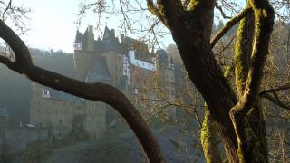Link to Video | Rhineland-Palatinate, tourist destination, Eifel, Eltz Castle, castle, forest, nature, architectural structure