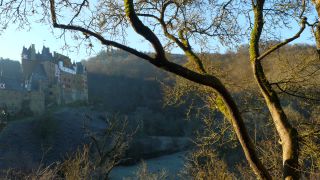 Link to Video | Rhineland-Palatinate, tourist destination, Eifel, Eltz Castle, castle, forest, nature, architectural structure