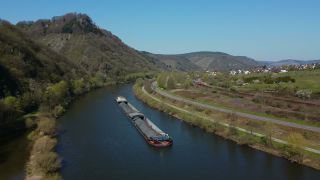 Link to Video | cargo ship, Rhineland-Palatinate, transport, cargo shipping, Saar, maritime transport, Germany, Serrig, transport