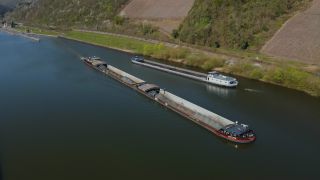 Link to Video | cargo ship, Rhineland-Palatinate, transport, cargo shipping, Saar, maritime transport, Germany, Serrig, transport