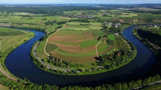 Link zum Video | Landschaft, Obermosel, Mosel, Deutschland, Rheinland-Pfalz, Palzem, Fluss, Luftaufnahme, Palzem