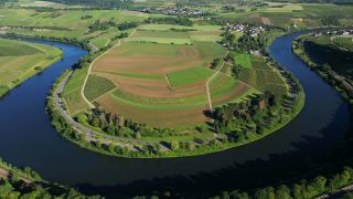 Link zum Video | Landschaft, Obermosel, Mosel, Deutschland, Rheinland-Pfalz, Palzem, Fluss, Luftaufnahme, Palzem