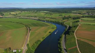 Link to Video | landscape, Upper Moselle, Moselle, Germany, Rheinland-Pfalz, Palzem, river, aerial shot, Palzem