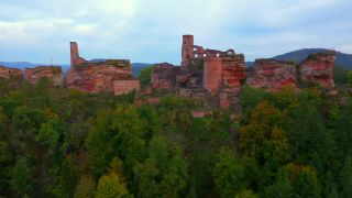 Link zum Video | Vogelperspektive, Rheinland-Pfalz, Deutschland, Südwestdeutschland, Pfalz, Europa, Luftaufnahme, Mittelgebirge, Pfälzerwald