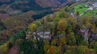 Link zum Video | Baum, Herbst, Rheinland, Deutschland, Highway, Wald, Luftaufnahme, Kastel-Staadt, Natur, Landkreis Trier-Saarburg