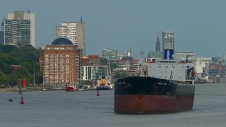Link to Video | Hamburg, cargo ship, transport, cargo shipping, maritime transport, Elbe, Germany, mode of transport, transport infrastructure, port, transport