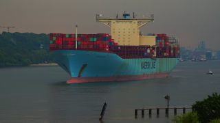 Link to Video | Hamburg, cargo ship, transport, cargo shipping, maritime transport, Elbe, container ship, logistics, Germany, water transport, mode of transport, river, port, container shipping, transport