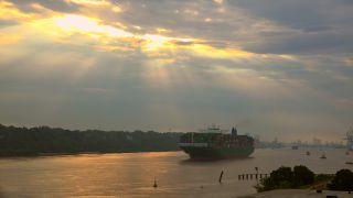 Link to Video | Hamburg, cargo ship, waterway, cargo shipping, Großes Containerschiff, Elbe, container ship, logistics, Germany, Seeschifffahrtsstraße, mode of transport, sea shipping, transport infrastructure, river, port, container shipping, transport, morning, thoroughfare