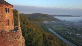 Link to Video | landscape, Rhineland-Palatinate, tourist destination, sandstone, sepulchral chapel, Saar, Klause Kastel, Kastel-Staadt, aerial shot, Kastel-Staadt, tourist attraction, tourism destination, nature, architectural structure, Trier-Saarburg