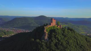Link to Video | landscape, Rhineland-Palatinate, tourist destination, natural landscape, Germany, Annweiler am Trifels, castle, Pfalz, aerial shot, Trifels Castle, tourist attraction, tourism destination, Vogelperspektive, Palatinate Forest, nature