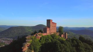 Link to Video | landscape, Rhineland-Palatinate, tourist destination, natural landscape, Germany, Annweiler am Trifels, castle, Pfalz, aerial shot, Trifels Castle, tourist attraction, tourism destination, Vogelperspektive, Palatinate Forest, nature