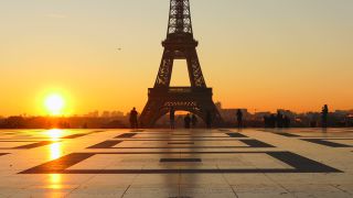 Link to Video | dawn, tourist destination, Sehenswürdigkeit, France, big city, million city, sunrise, metropolis, landmark, Eiffel Tower, Europe, tourist attraction, Silhouette, architectural structure, Paris, point of interest