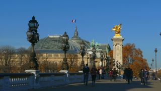 Link to Video | tourist destination, France, million city, metropolis, Europe, capital city, tourist attraction, Paris