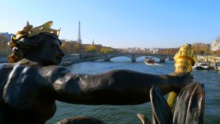 Link to Video | tourist destination, France, million city, metropolis, Europe, capital city, tourist attraction, Paris