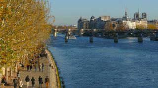Link to Video | tourist destination, autumn, France, big city, million city, metropolis, Europe, city, tourist attraction, Paris